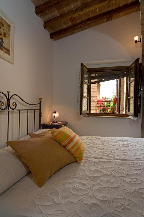 Agriturismo Fontesettimena Appartamento Rondine- Appartamento Capriolo Вольтерра Экстерьер фото